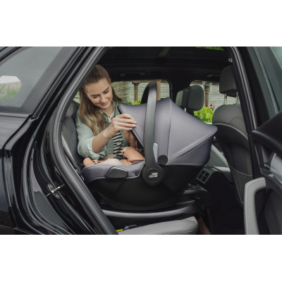 BRITAX Autosedačka set Baby-Safe Core + Baby-Safe Core Base, Space Black Space Black